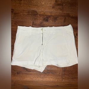 American Eagle White Super Stretch Shorts
